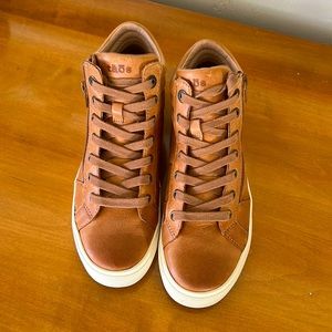 Taos high top sneaker